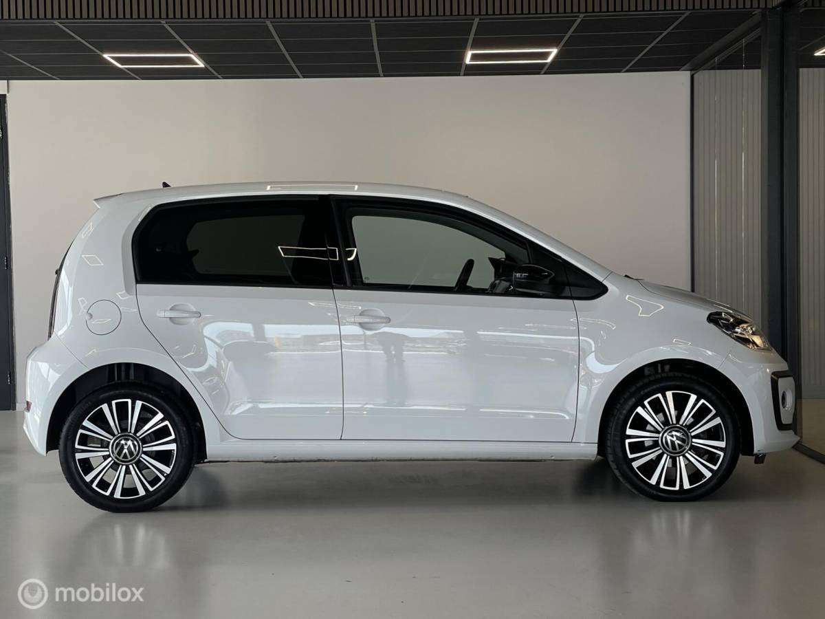 Volkswagen up! Volkswagen up! Move | Camera | Stoelverwarming | Cruise | 77.000 KM