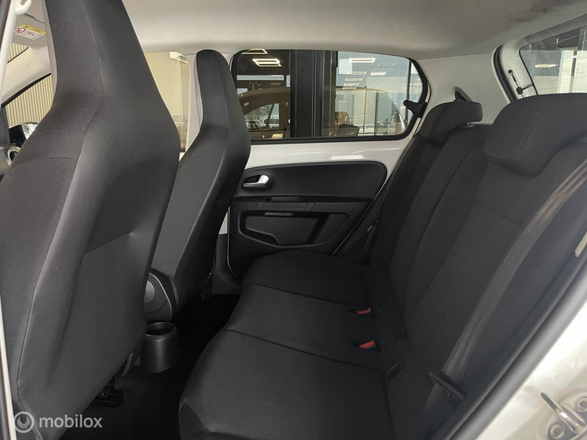 Volkswagen up! Volkswagen up! Move | Camera | Stoelverwarming | Cruise | 77.000 KM