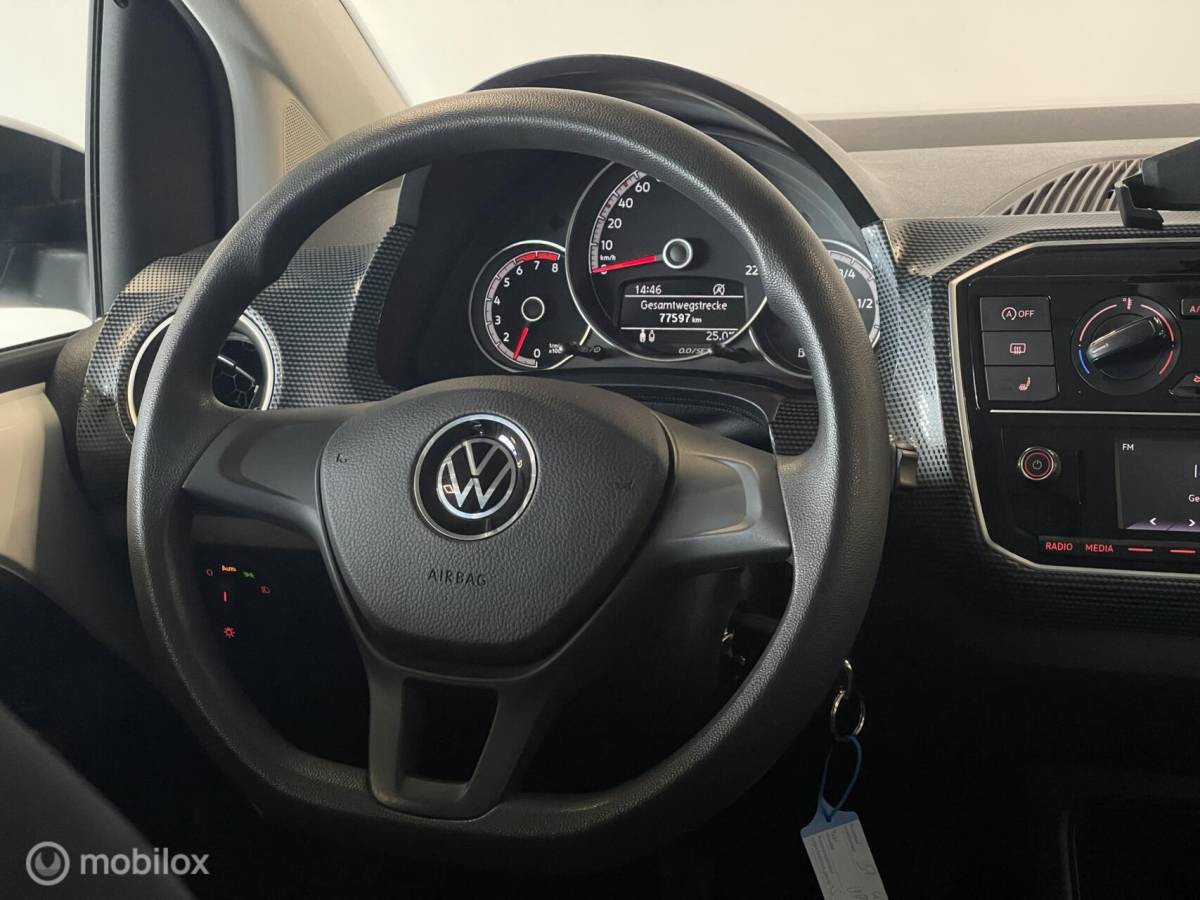Volkswagen up! Volkswagen up! Move | Camera | Stoelverwarming | Cruise | 77.000 KM