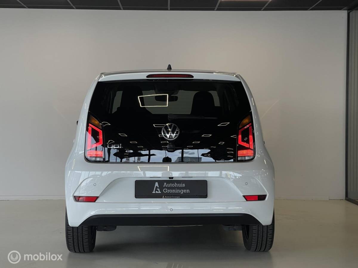 Volkswagen up! Volkswagen up! Move | Camera | Stoelverwarming | Cruise | 77.000 KM