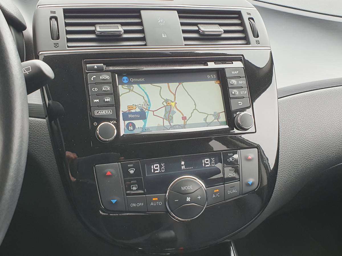 Nissan Pulsar Nissan Pulsar 1.2 DIG-T N-Connecta Navigatie, Climate Control, Cruise Control, Trekhaak , Achteruitrijcamera
