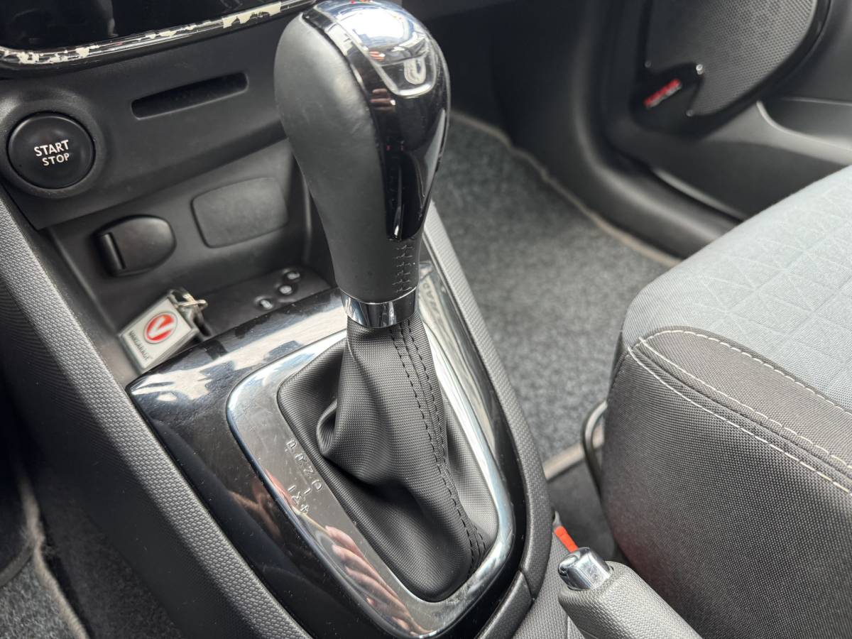 Renault Clio Renault Clio 1.2 Dynamique AUTOMAAT-CLIMA-CRUISE
