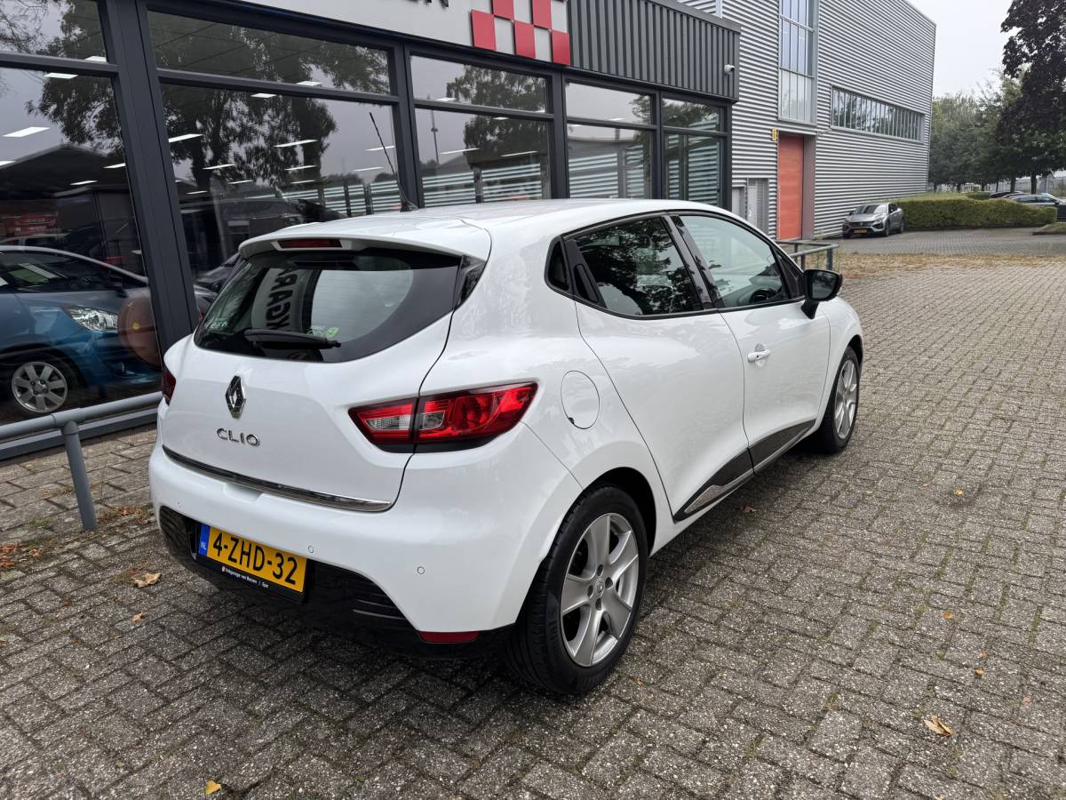 Renault Clio Renault Clio 1.2 Dynamique AUTOMAAT-CLIMA-CRUISE