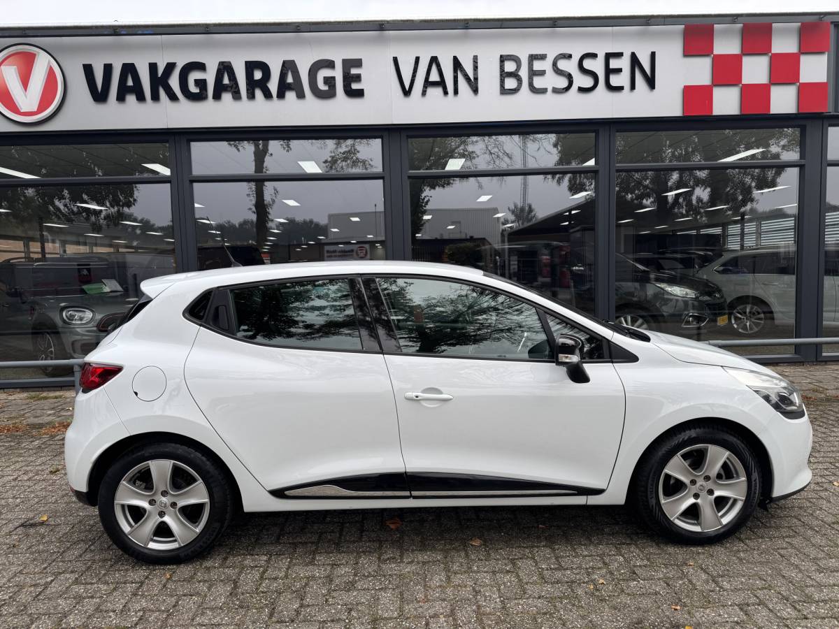 Renault Clio Renault Clio 1.2 Dynamique AUTOMAAT-CLIMA-CRUISE