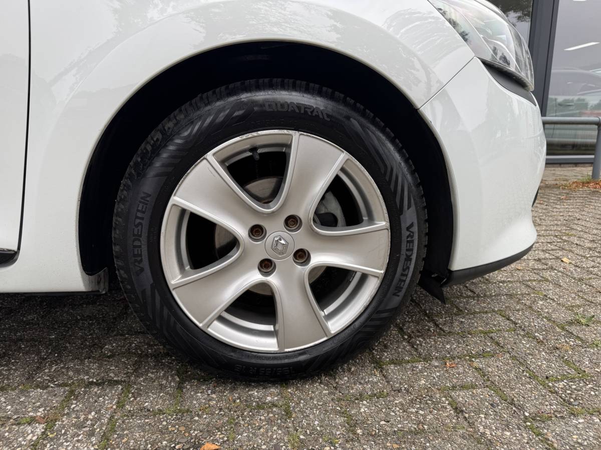 Renault Clio Renault Clio 1.2 Dynamique AUTOMAAT-CLIMA-CRUISE
