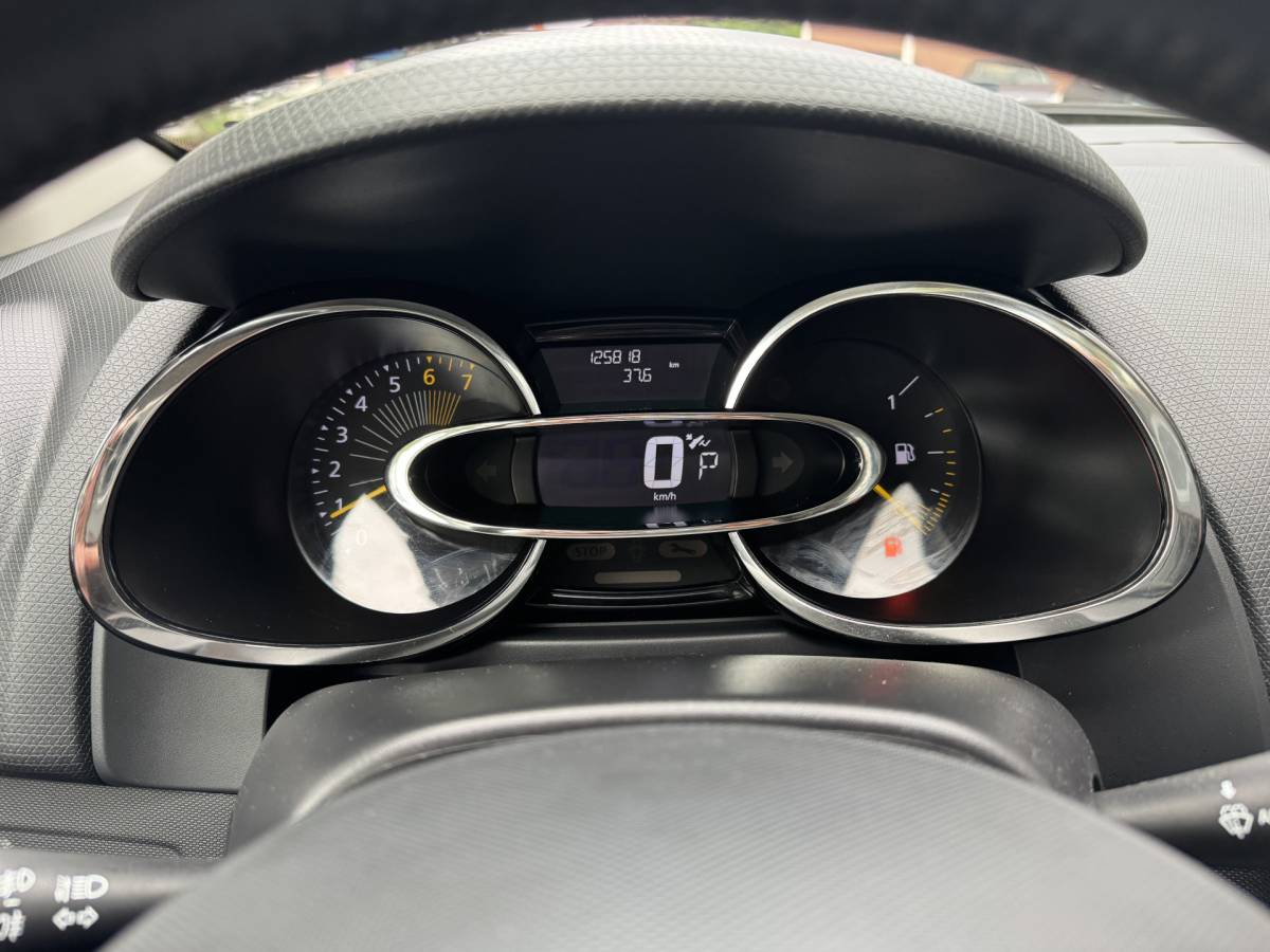 Renault Clio Renault Clio 1.2 Dynamique AUTOMAAT-CLIMA-CRUISE