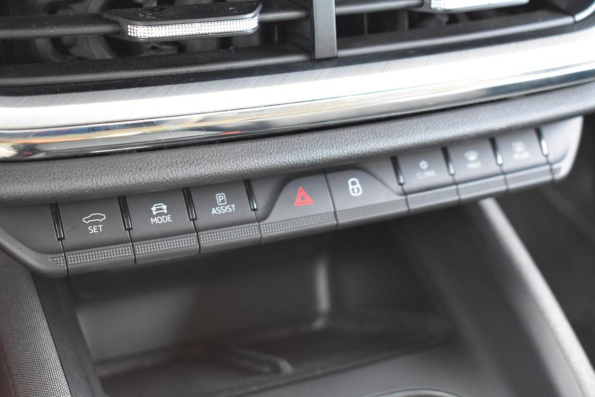 Škoda Enyaq iV Skoda Enyaq iV 80 | 92,5% SOH | Camera | Trekhaak | Carplay |