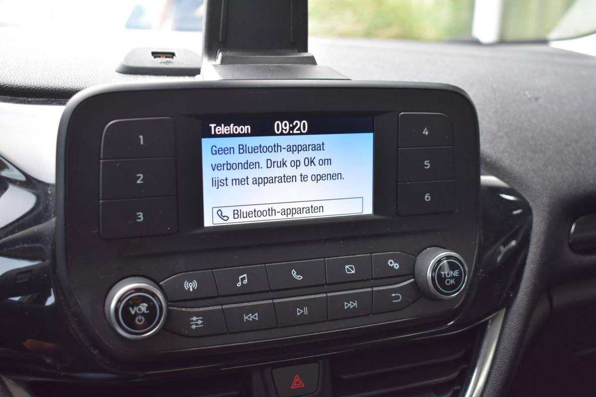 Ford Fiesta Ford Fiesta 1.1 Trend | Airco | Bluetooth | Parkeersensoren |
