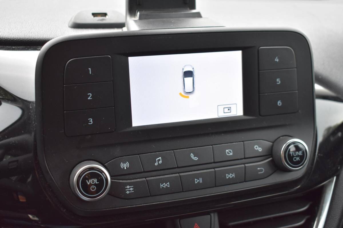 Ford Fiesta Ford Fiesta 1.1 Trend | Airco | Bluetooth | Parkeersensoren |