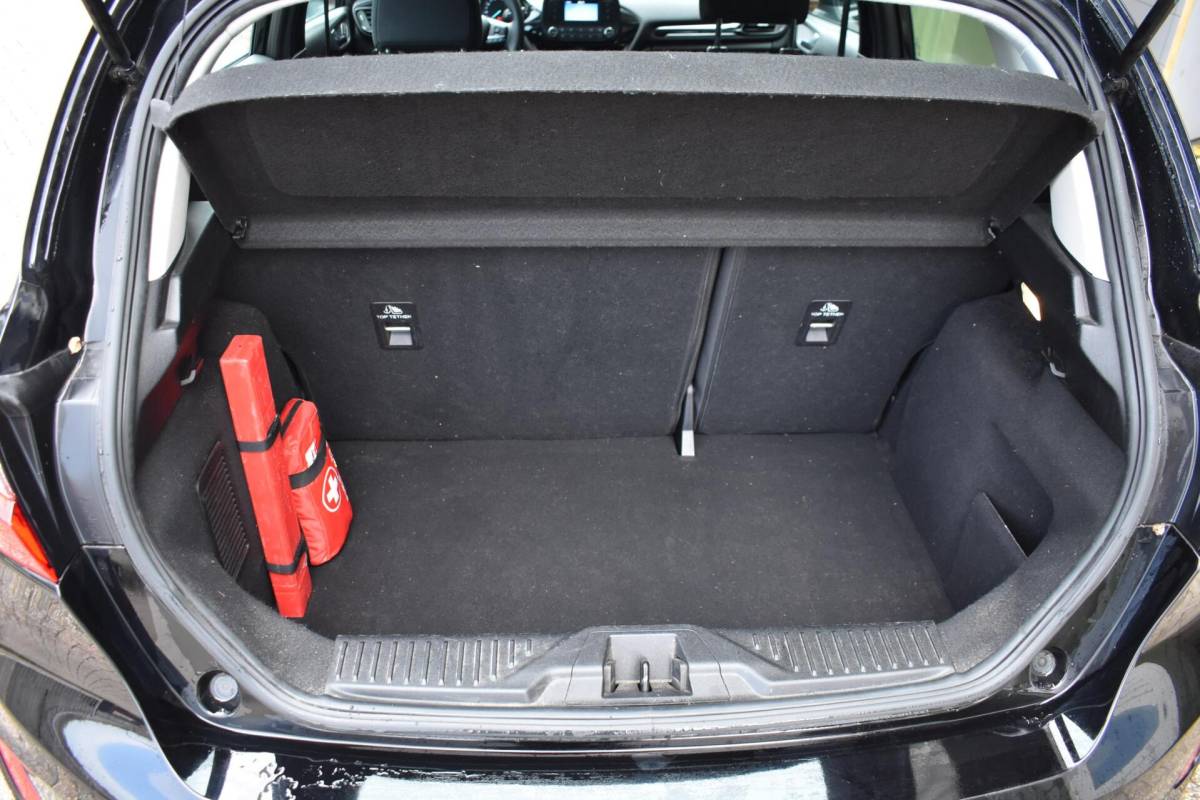 Ford Fiesta Ford Fiesta 1.1 Trend | Airco | Bluetooth | Parkeersensoren |