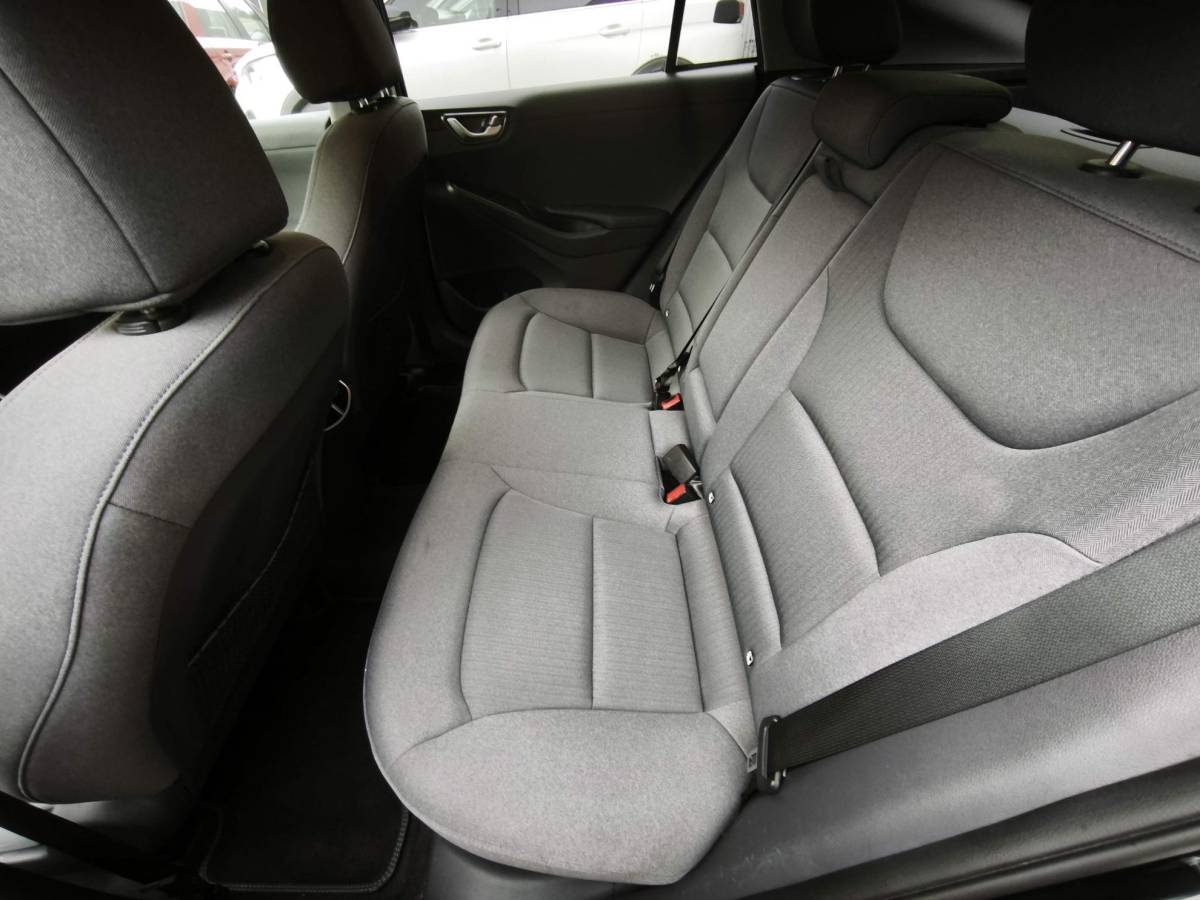 Hyundai IONIQ Hyundai IONIQ 1.6 GDi i-Motion Navi|Camera