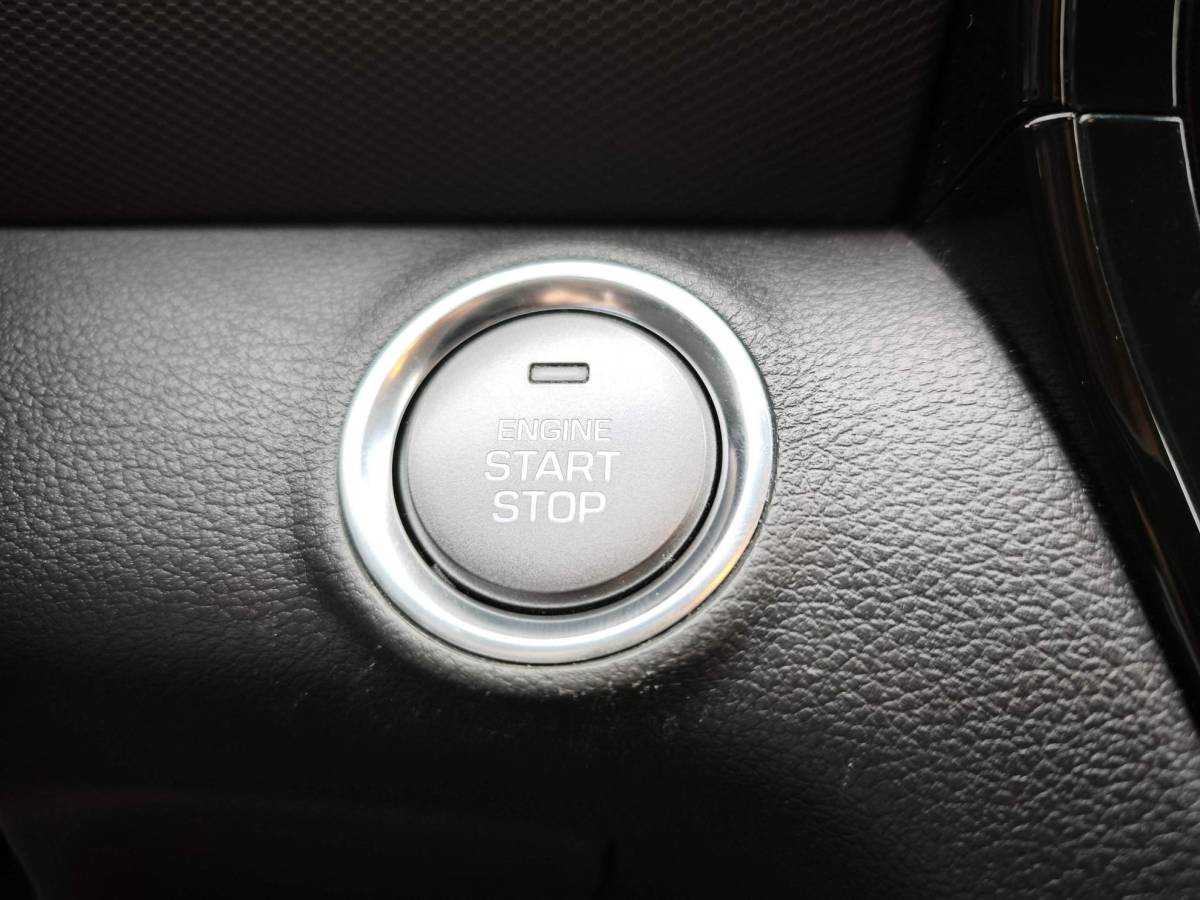 Hyundai IONIQ Hyundai IONIQ 1.6 GDi i-Motion Navi|Camera