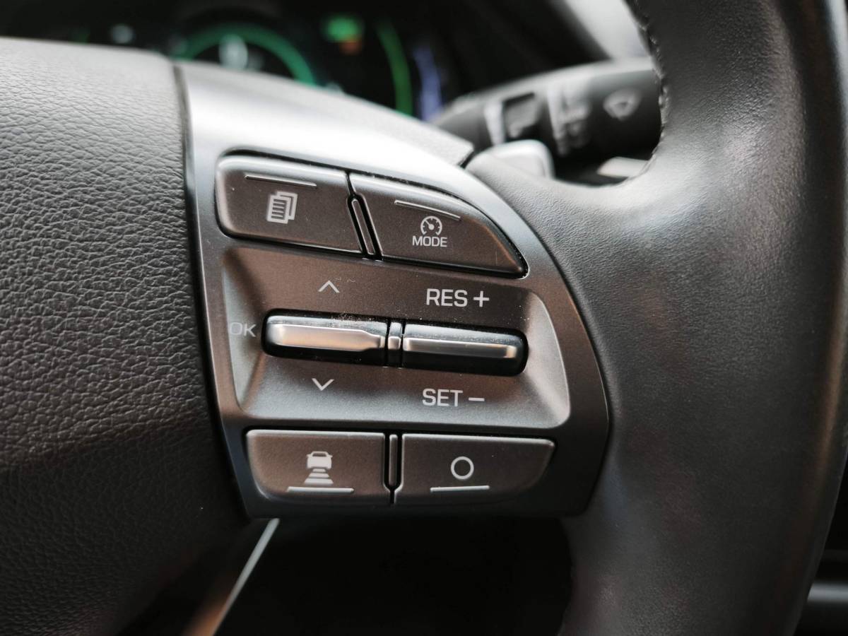 Hyundai IONIQ Hyundai IONIQ 1.6 GDi i-Motion Navi|Camera