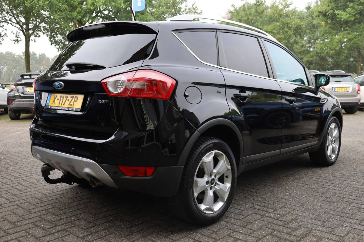 Ford Kuga Ford Kuga 2.5 20V TREKHAAK PANO CLIMATE NAVI CRUISE BT-TELEFOONVERB. KEYLESS 2XPDC 18”LMV ALL-SEASON!