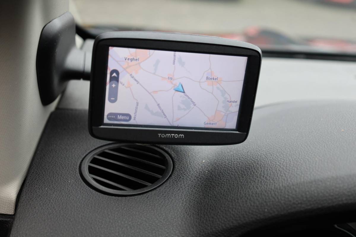 Ford Kuga Ford Kuga 2.5 20V TREKHAAK PANO CLIMATE NAVI CRUISE BT-TELEFOONVERB. KEYLESS 2XPDC 18”LMV ALL-SEASON!