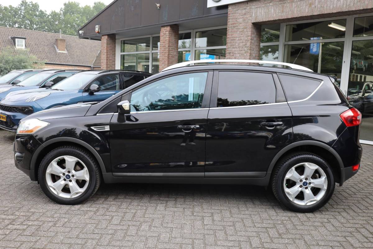 Ford Kuga Ford Kuga 2.5 20V TREKHAAK PANO CLIMATE NAVI CRUISE BT-TELEFOONVERB. KEYLESS 2XPDC 18”LMV ALL-SEASON!