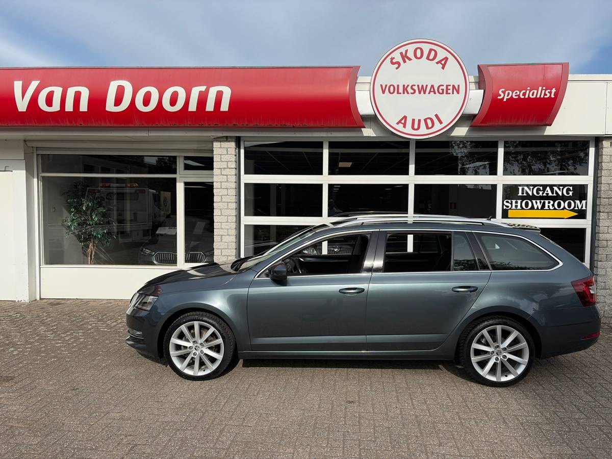 Škoda Octavia Skoda Octavia Combi 1.5 TSI Greentech Business Edition Plus