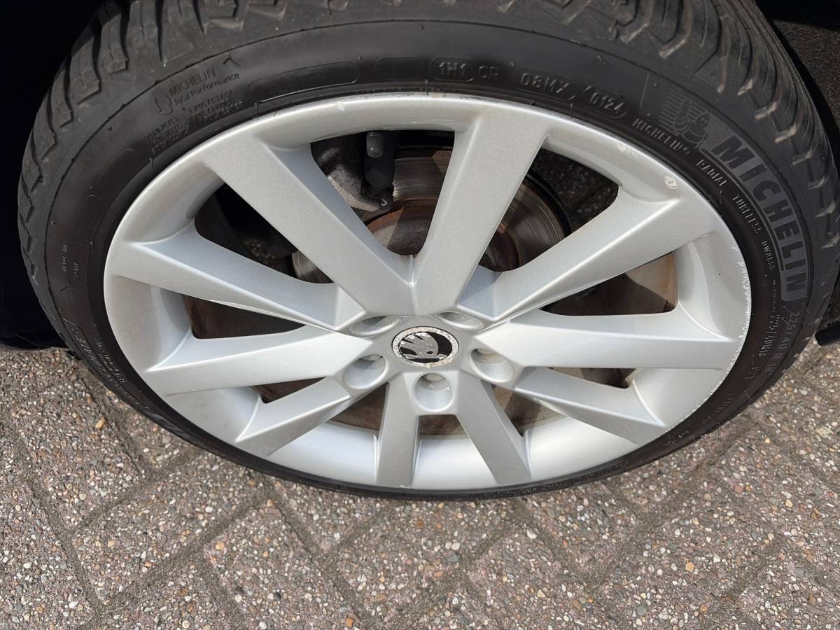 Škoda Octavia Skoda Octavia Combi 1.5 TSI Greentech Business Edition Plus