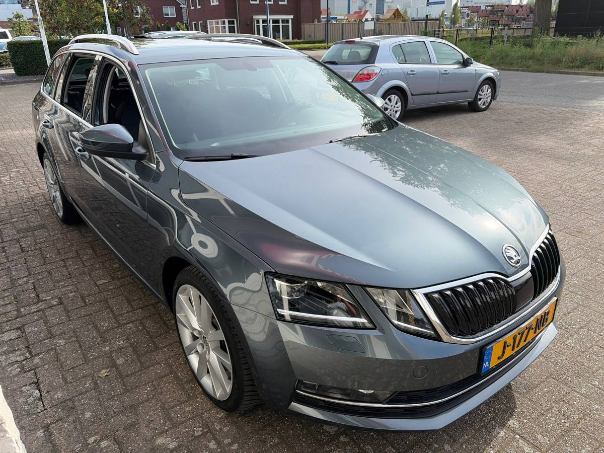 Škoda Octavia Skoda Octavia Combi 1.5 TSI Greentech Business Edition Plus