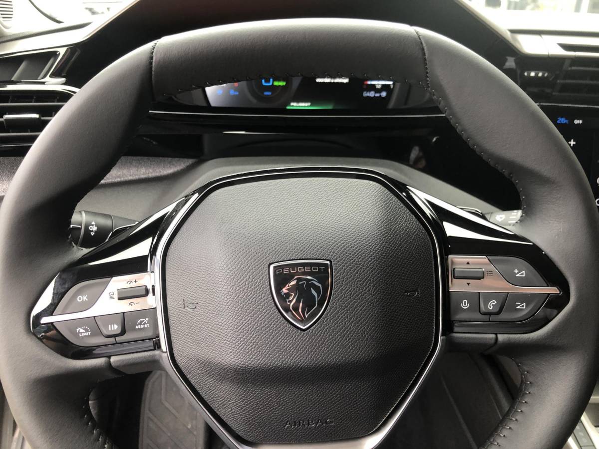Peugeot 308 Peugeot 308 SW 1.6 Plug-in Hybrid 195 Allure 195pk | Rondom Camera | Stoel – Stuurverwarming | Trekhaak | Climate Control | Apple Carplay – Android Auto | Keyless Start
