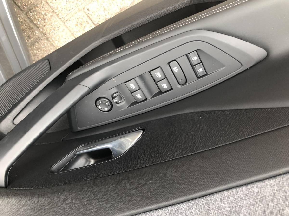Peugeot 308 Peugeot 308 SW 1.6 Plug-in Hybrid 195 Allure 195pk | Rondom Camera | Stoel – Stuurverwarming | Trekhaak | Climate Control | Apple Carplay – Android Auto | Keyless Start