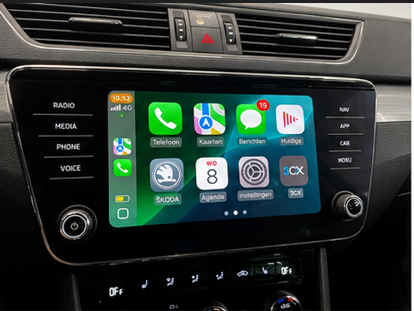 Škoda Superb Skoda Superb Combi 1.4 TSI iV Business Edition PHEV Automaat Navigatie Stoelverwarming Voor en Achter Draadloze Telefoonlader Stuurverwarming Cruise Control Elektrisch Verstelbare Stoelen Apple CarPlay