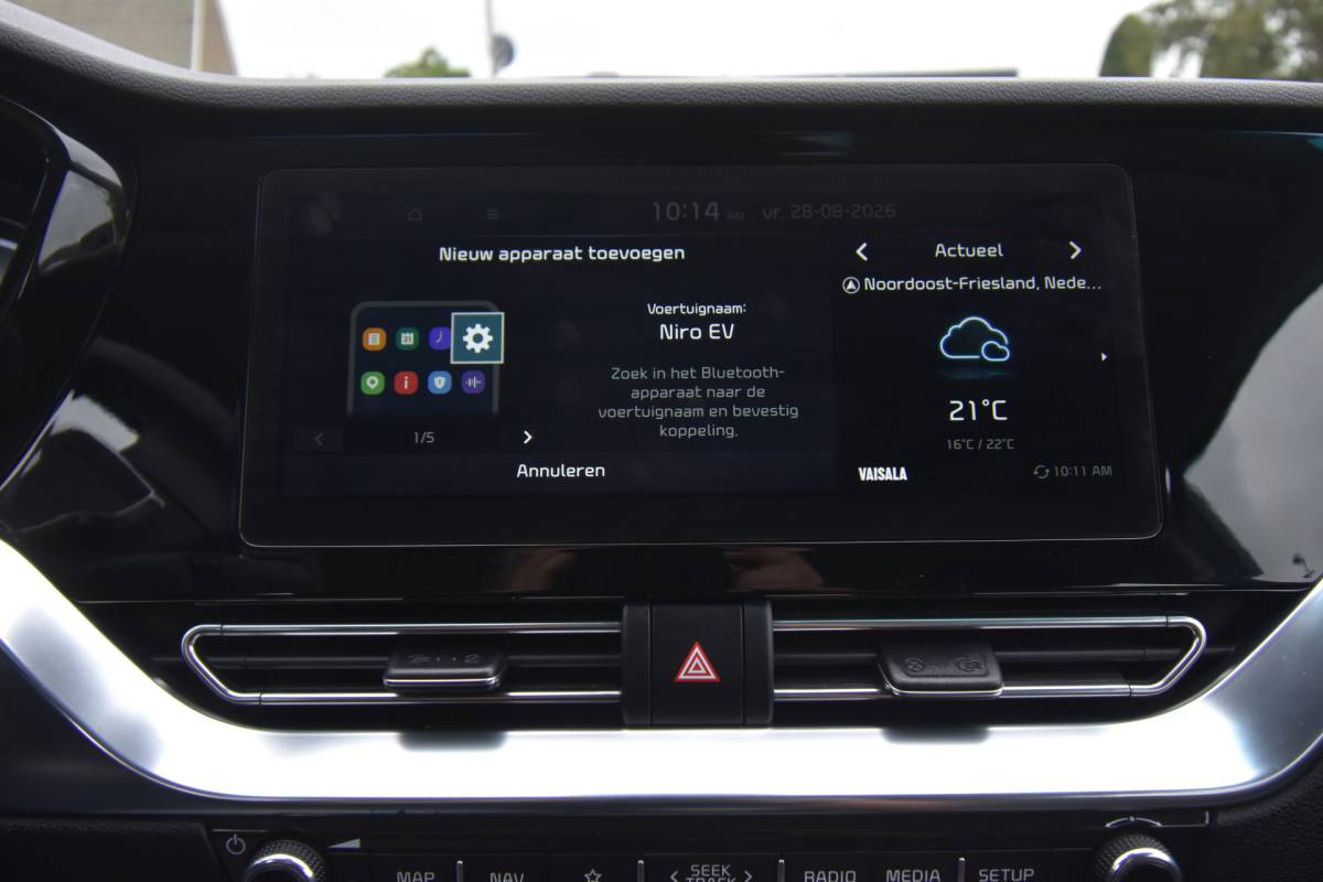Kia e-Niro Kia e-Niro DynamicLine 39 kWh , SOH 100 % , CLIMATR , CR CONTR , NAVI , LED KOPL ,
