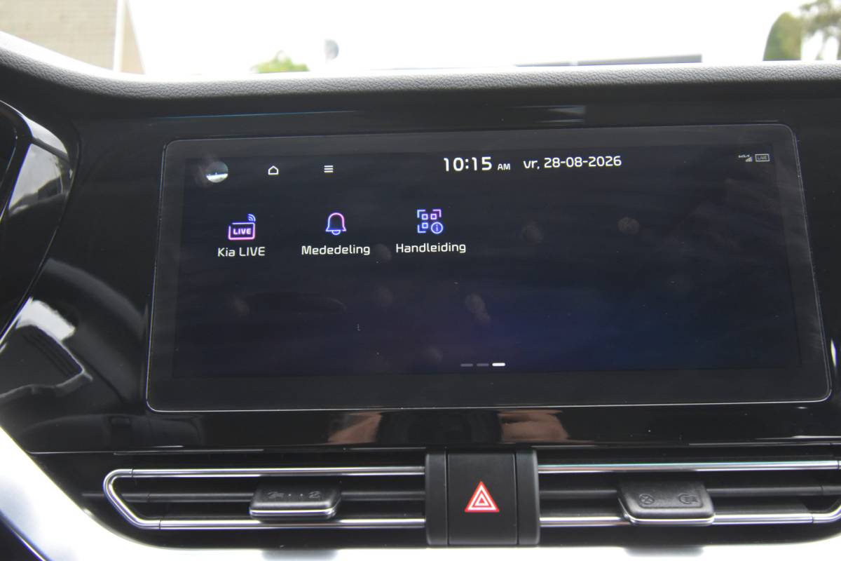 Kia e-Niro Kia e-Niro DynamicLine 39 kWh , SOH 100 % , CLIMATR , CR CONTR , NAVI , LED KOPL ,