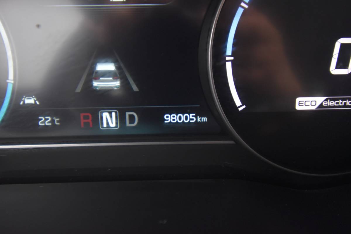 Kia e-Niro Kia e-Niro DynamicLine 39 kWh , SOH 100 % , CLIMATR , CR CONTR , NAVI , LED KOPL ,
