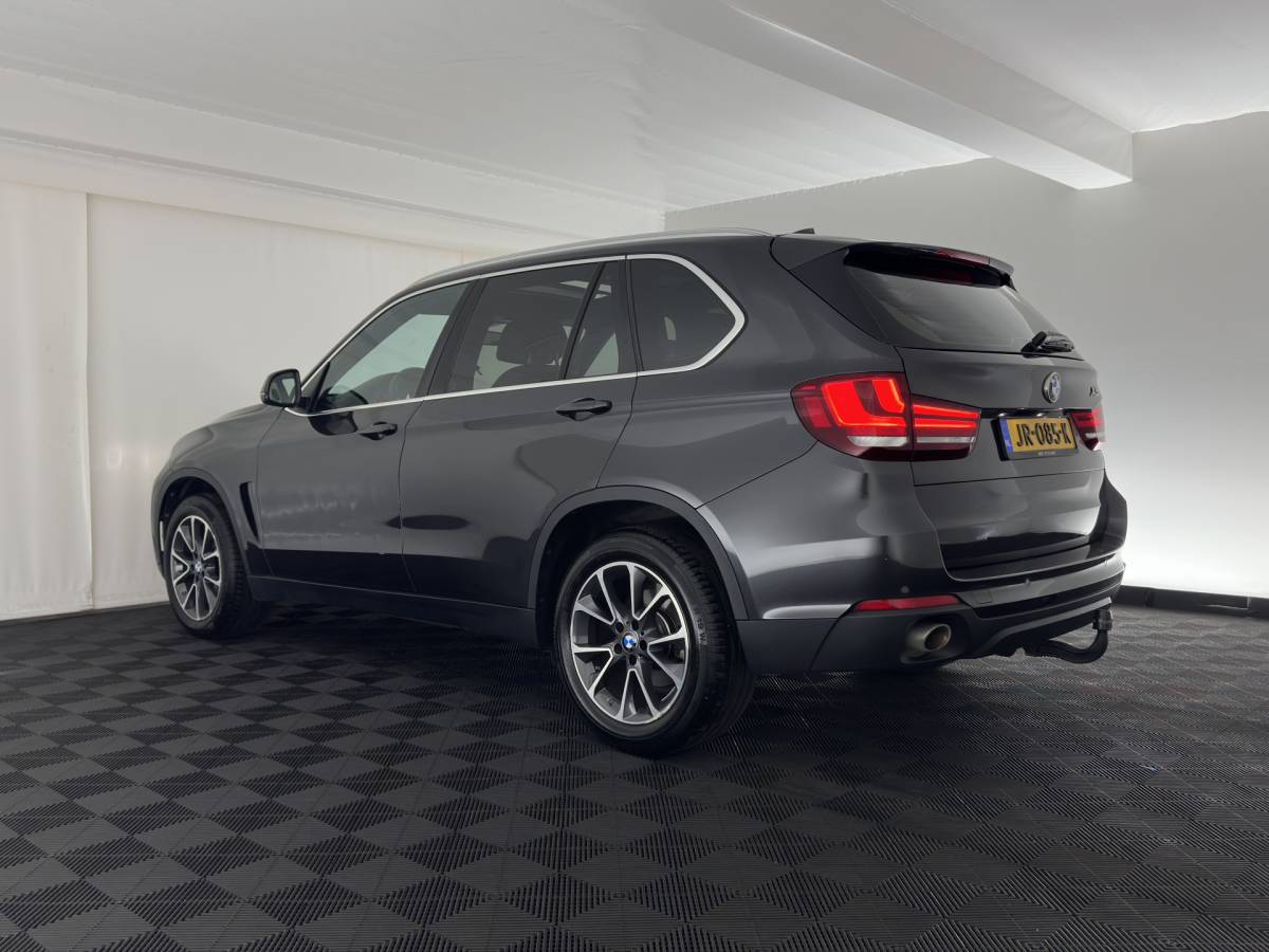 BMW X5 BMW X5 sDrive25d High Executive Aut. *PANO | LEATHER | FULL-LED | MEMORY-PACK | HIFI-SOUND | HEATED-COMFORTSEATS | NAVI-FULLMAP | SHIFT-PADDLES | PRIVACY-GLASS | AMBIENT-LIGHT | ECC | PDC | CRUISE | 19”ALU | TOWBAR*