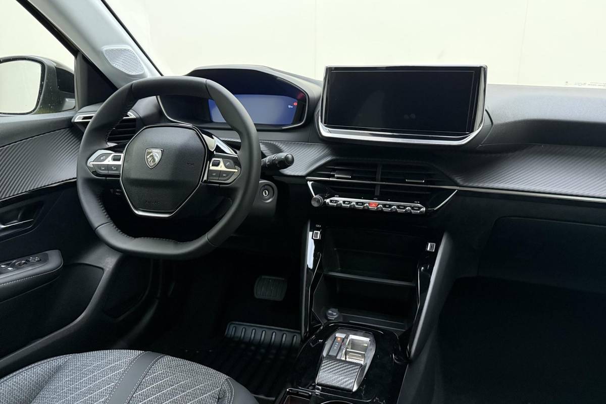 Peugeot 208 Peugeot 208 1.2 Hybrid e-DCS6 Allure | 110PK | AUTOMAAT | HYBRID | Navigatie | Parkeercamera Voor & Achter | Dodehoek Detectie |