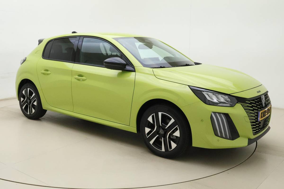 Peugeot 208 Peugeot 208 1.2 Hybrid e-DCS6 Allure | 110PK | AUTOMAAT | HYBRID | Navigatie | Parkeercamera Voor & Achter | Dodehoek Detectie |
