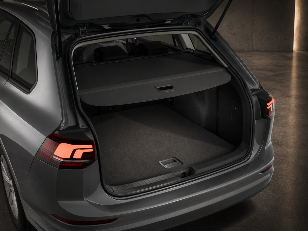 Volkswagen Golf Volkswagen Golf Binnenkort beschikbaar! 1.5 eTSI LIFE DSG ACC Trekhaak Winterpakket