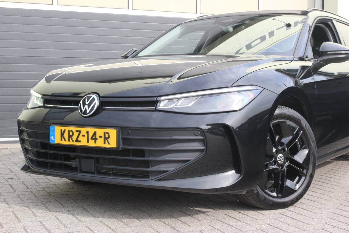 Volkswagen Passat Volkswagen Passat Variant 1.5 eTSI Business | Camera | Carplay |