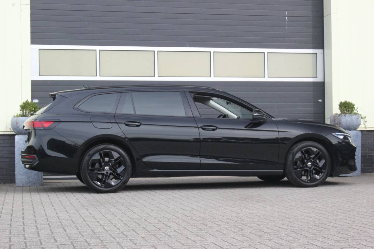 Volkswagen Passat Volkswagen Passat Variant 1.5 eTSI Business | Camera | Carplay |