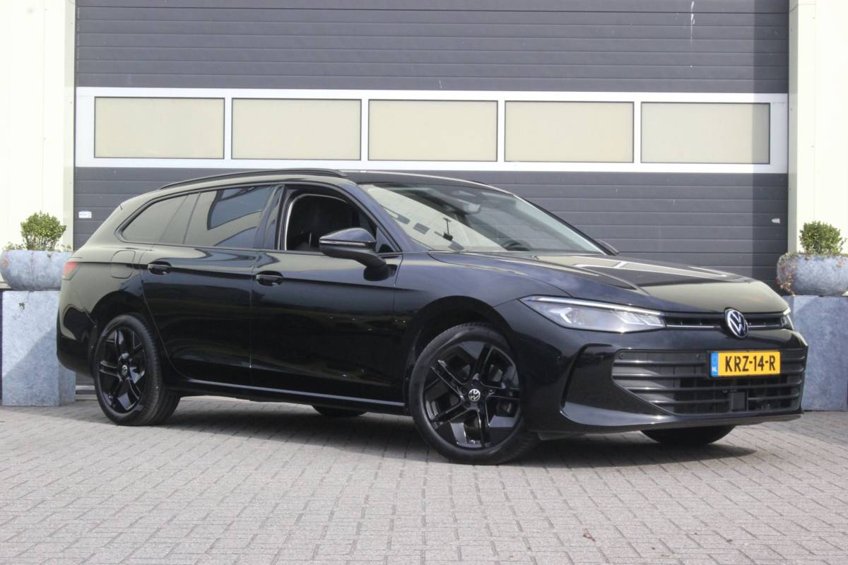 Volkswagen Passat Volkswagen Passat Variant 1.5 eTSI Business | Camera | Carplay |