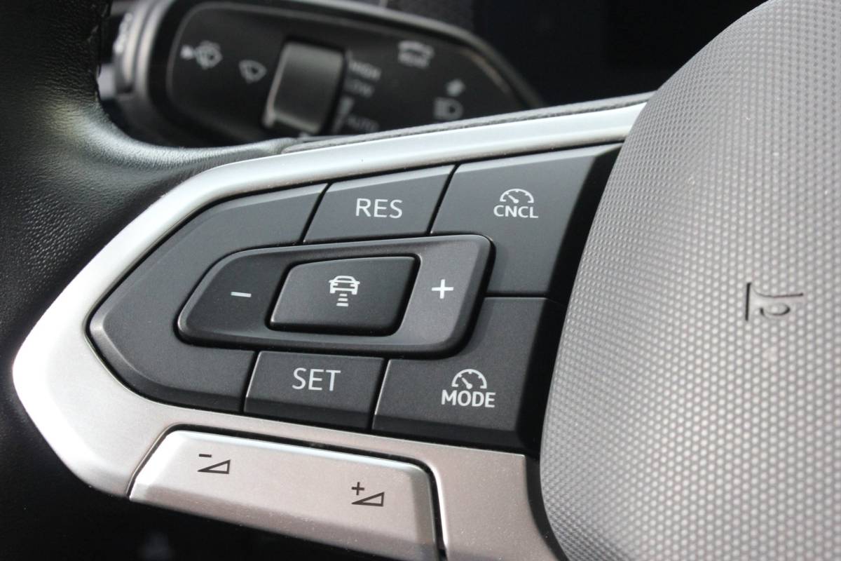 Volkswagen Passat Volkswagen Passat Variant 1.5 eTSI Business | Camera | Carplay |