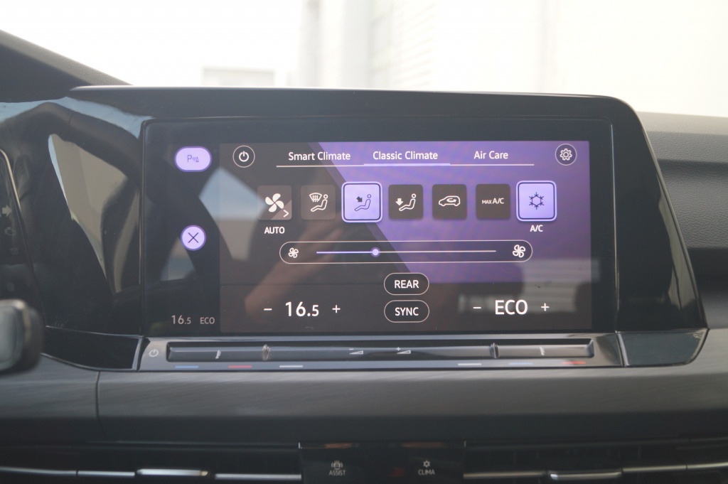 Volkswagen Golf Volkswagen Golf 1.4 eHybrid PHEV Style Business -LEER-NAVI-ECC-LED-PDC-