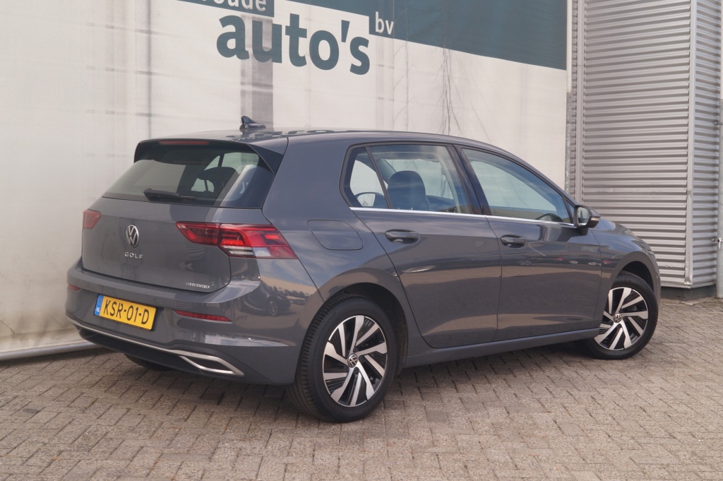 Volkswagen Golf Volkswagen Golf 1.4 eHybrid PHEV Style Business -LEER-NAVI-ECC-LED-PDC-
