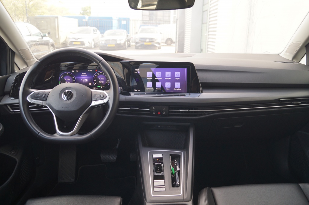 Volkswagen Golf Volkswagen Golf 1.4 eHybrid PHEV Style Business -LEER-NAVI-ECC-LED-PDC-