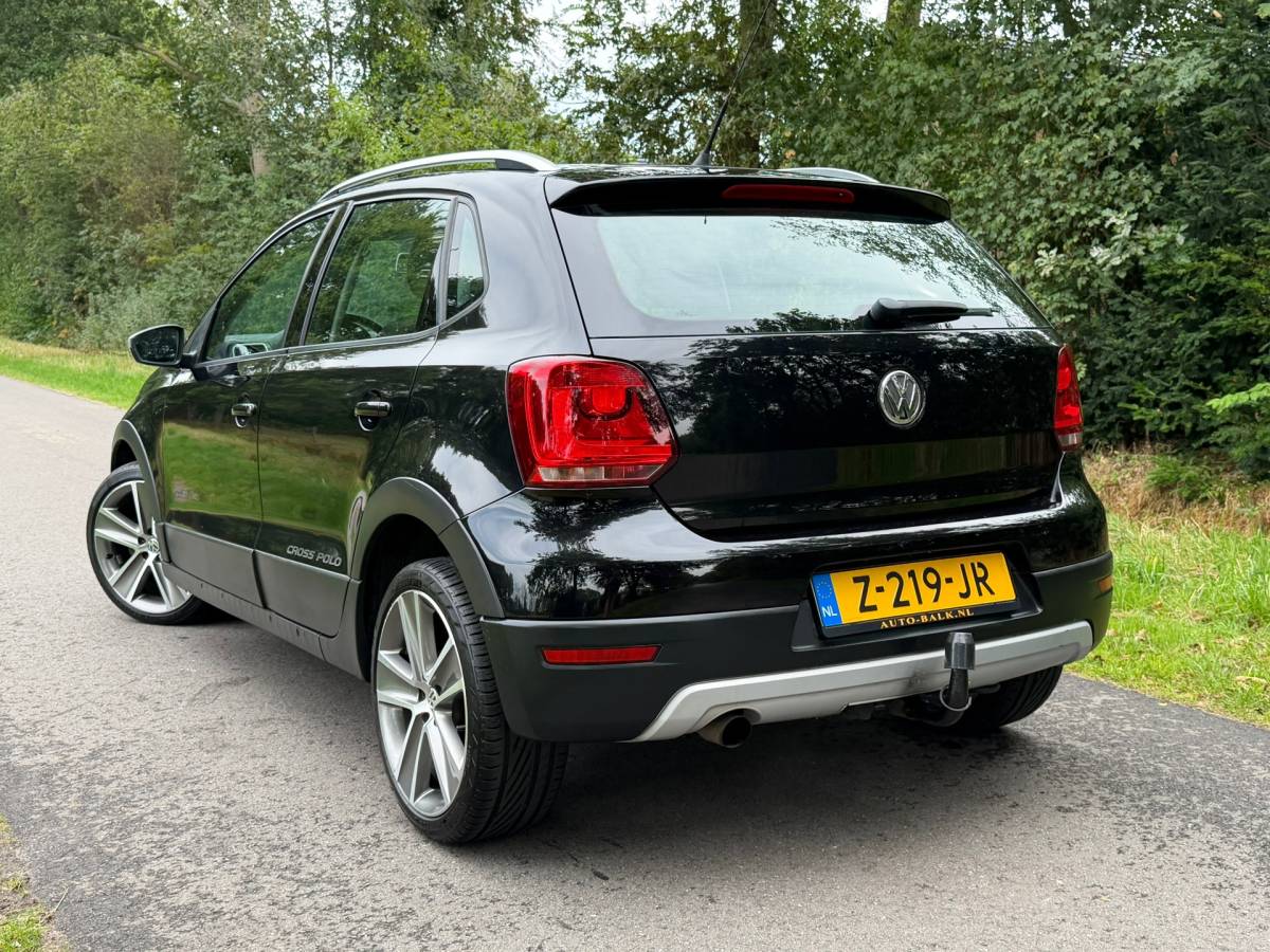 Volkswagen Polo Volkswagen Polo 1.4-16V Cross | Groot scherm + Clima + 5-Drs Nu € 7.450,-!!!