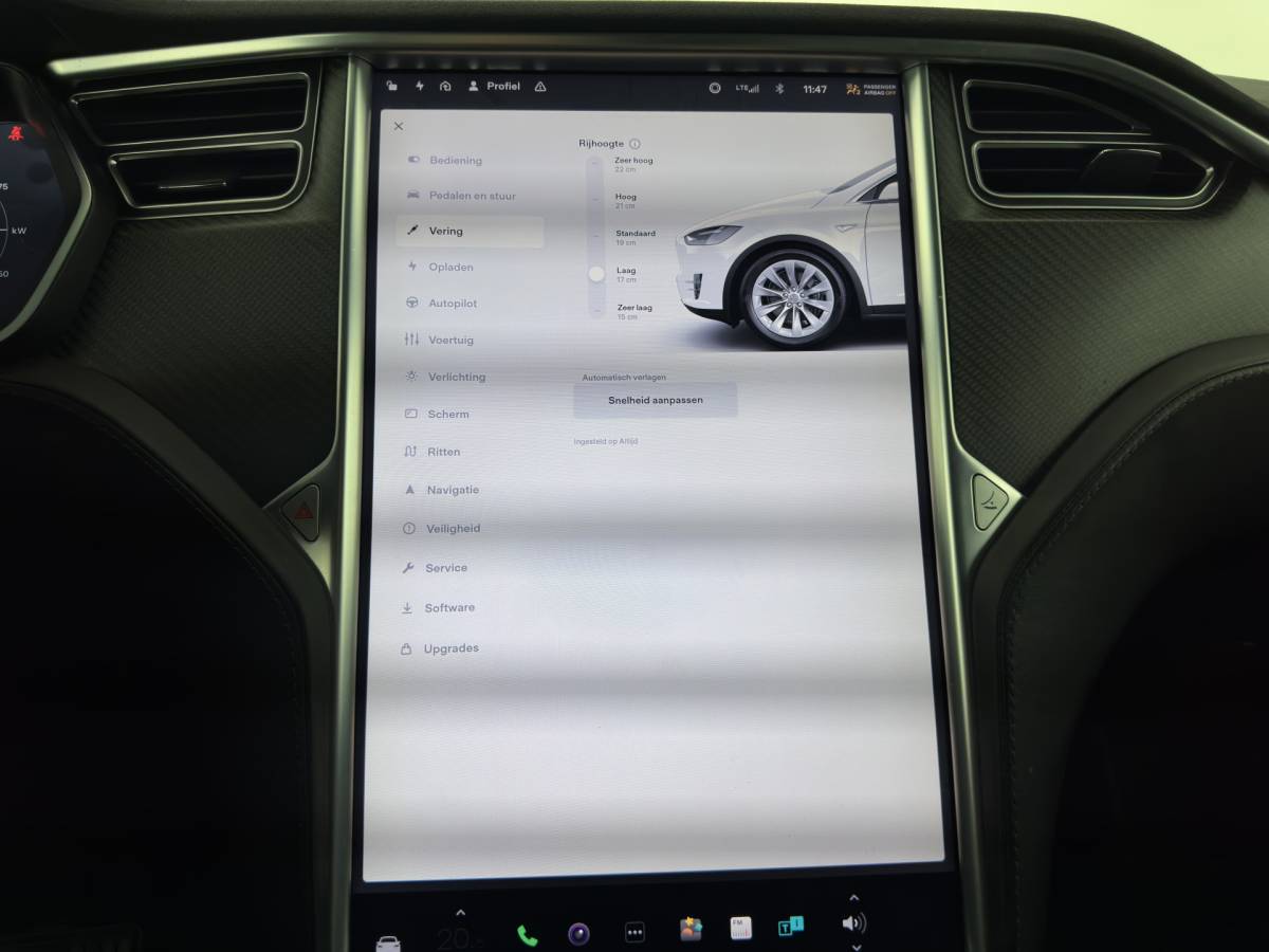 Tesla Model X Tesla Model X 90D Base [3-Fase-11kW] (INCL.BTW) Aut. *PANO-WINDOW | AUTOPILOT | LEATHER | NAVI-FULLMAP | FULL-LED | AIRSUSPENSION | DIGI-COCKPIT | CCS-FASTLOADER | KEYLESS | DAB+ | HEATED-SPORTSEATS | PRIVACY-GLASS | 20″ALU*