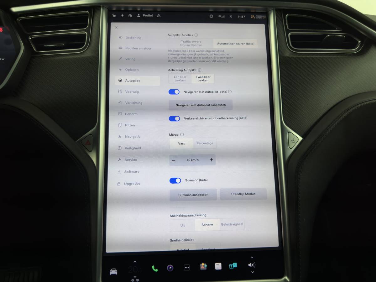 Tesla Model X Tesla Model X 90D Base [3-Fase-11kW] (INCL.BTW) Aut. *PANO-WINDOW | AUTOPILOT | LEATHER | NAVI-FULLMAP | FULL-LED | AIRSUSPENSION | DIGI-COCKPIT | CCS-FASTLOADER | KEYLESS | DAB+ | HEATED-SPORTSEATS | PRIVACY-GLASS | 20″ALU*