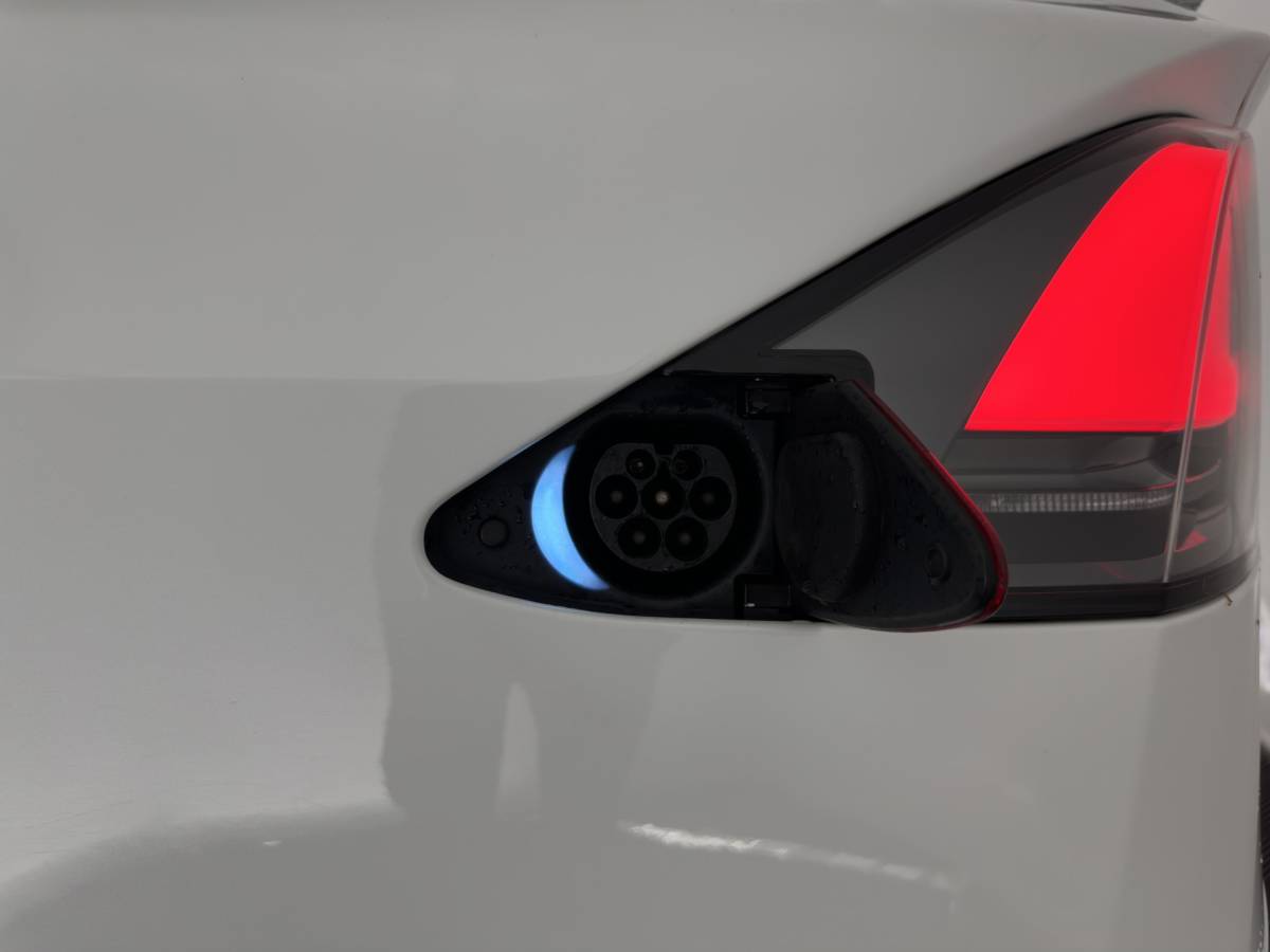 Tesla Model X Tesla Model X 90D Base [3-Fase-11kW] (INCL.BTW) Aut. *PANO-WINDOW | AUTOPILOT | LEATHER | NAVI-FULLMAP | FULL-LED | AIRSUSPENSION | DIGI-COCKPIT | CCS-FASTLOADER | KEYLESS | DAB+ | HEATED-SPORTSEATS | PRIVACY-GLASS | 20″ALU*