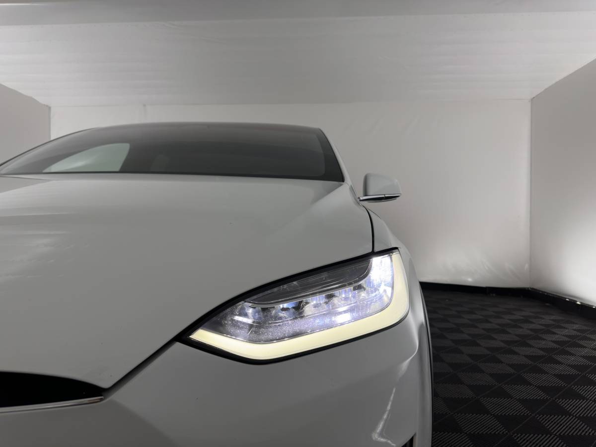 Tesla Model X Tesla Model X 90D Base [3-Fase-11kW] (INCL.BTW) Aut. *PANO-WINDOW | AUTOPILOT | LEATHER | NAVI-FULLMAP | FULL-LED | AIRSUSPENSION | DIGI-COCKPIT | CCS-FASTLOADER | KEYLESS | DAB+ | HEATED-SPORTSEATS | PRIVACY-GLASS | 20″ALU*
