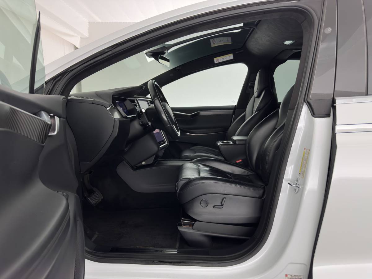 Tesla Model X Tesla Model X 90D Base [3-Fase-11kW] (INCL.BTW) Aut. *PANO-WINDOW | AUTOPILOT | LEATHER | NAVI-FULLMAP | FULL-LED | AIRSUSPENSION | DIGI-COCKPIT | CCS-FASTLOADER | KEYLESS | DAB+ | HEATED-SPORTSEATS | PRIVACY-GLASS | 20″ALU*