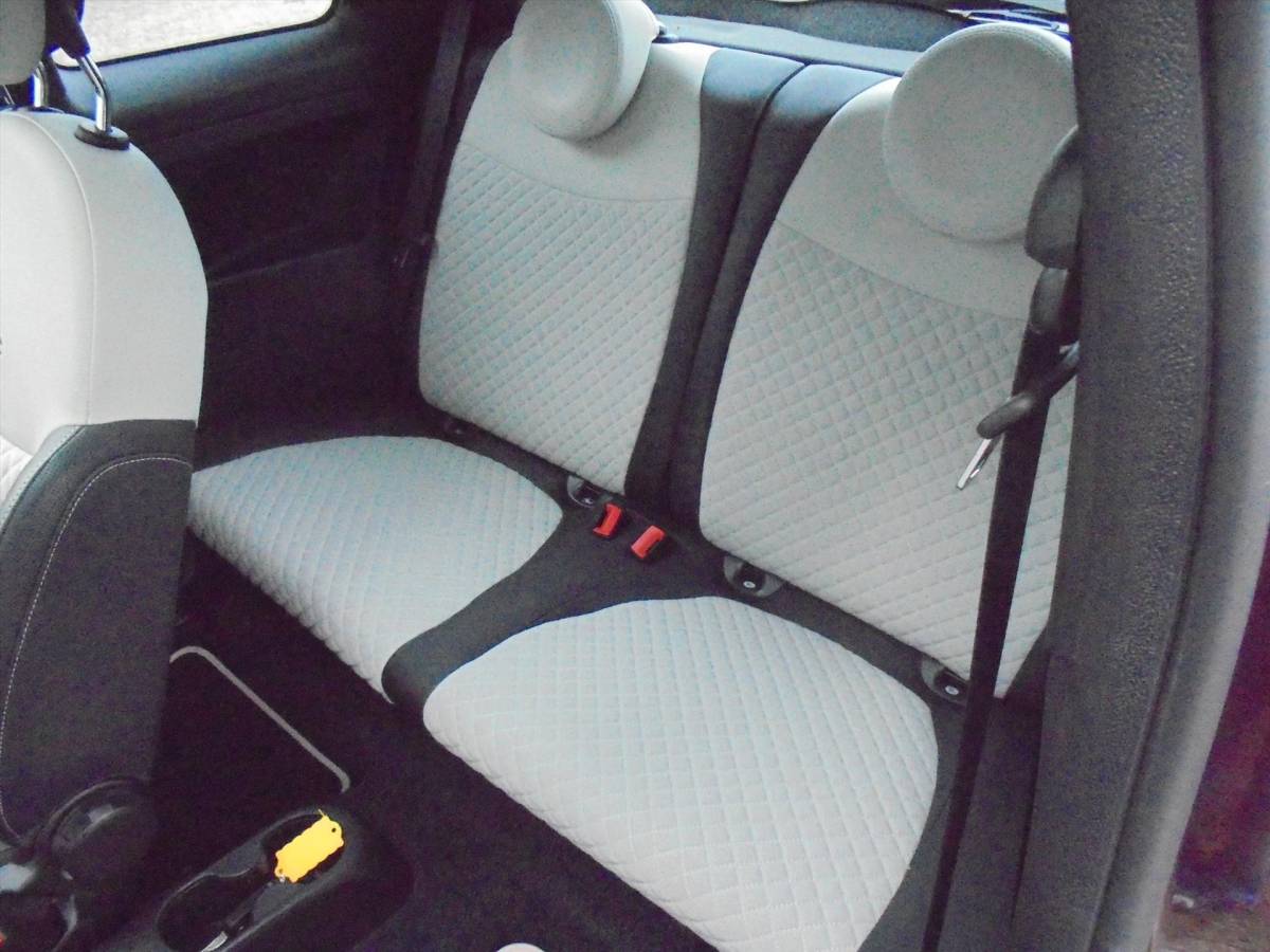 Fiat 500 Fiat 500 1.0 70PK HYBRID DOLCEVITA PANO LEUKE KLEUR