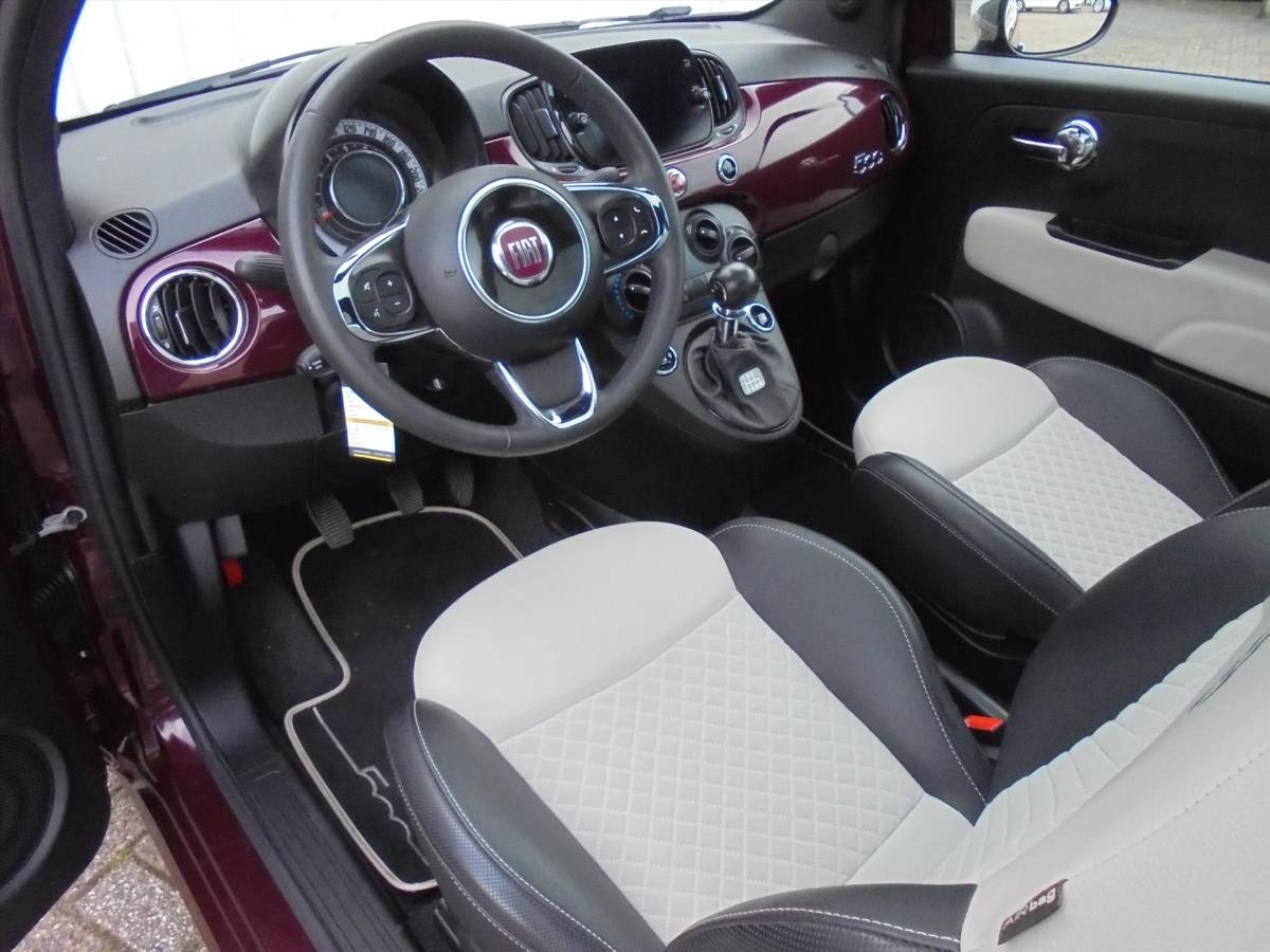 Fiat 500 Fiat 500 1.0 70PK HYBRID DOLCEVITA PANO LEUKE KLEUR