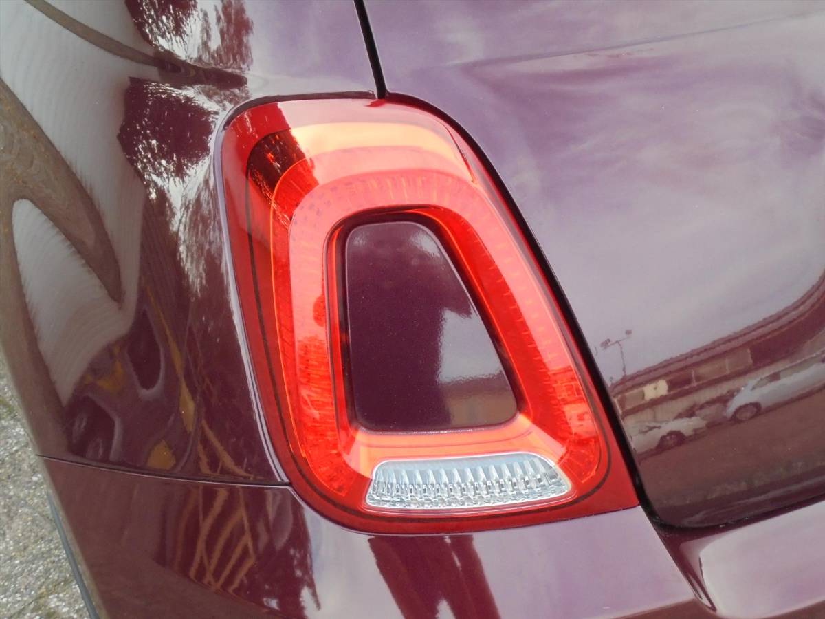 Fiat 500 Fiat 500 1.0 70PK HYBRID DOLCEVITA PANO LEUKE KLEUR