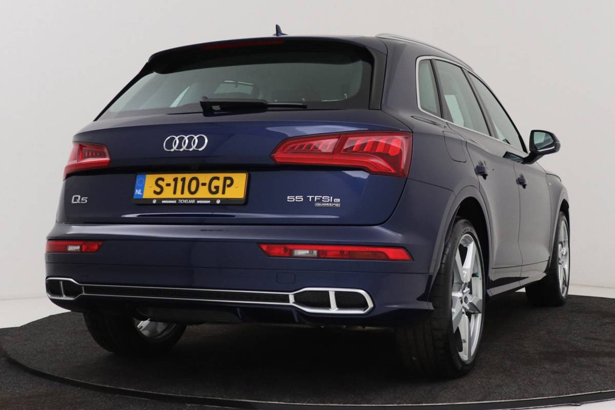 Audi Q5 Audi Q5 55 TFSI e quattro Competition | Luchtvering | Trekhaak | Bang & Olufsen | CarPlay | Camera | Head-Up | Digital Cockpit |